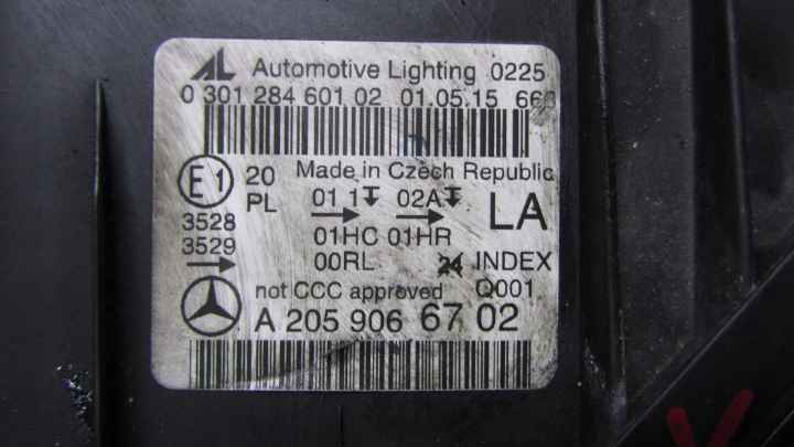 MERCEDES C-KLASA W205 PHARE GAUCHE AVANT A2059066702 14-