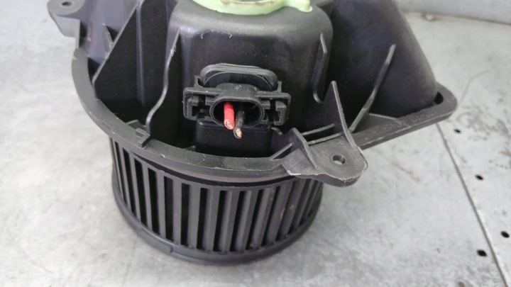 VENTILATEUR RÉCHAUFFEURS RENAULT MEGANE SCENIC I 99-03R
