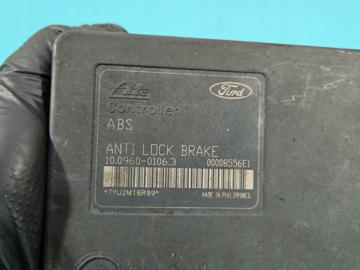 POMPE ABS FORD FIESTA MK6 2S61-2M110-CE
