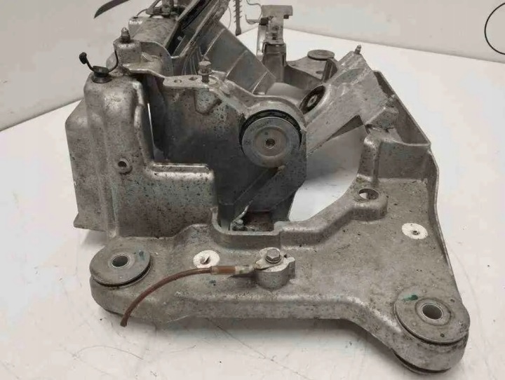 POIGNÉE SUPPORTS COMPRESSEUR CLIMATISATION BMW I4 (G26) 5A075D6 ÉLECTRIQUE 250KW