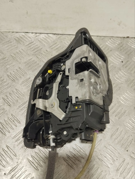 SERRURE DE PORTE BMW 7 2016 AVEC ARRIÈRE SUR DROITE 2581898