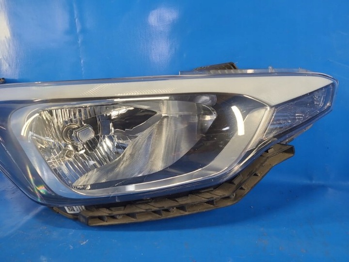 HYUNDAI I20 14-19 FARO DELANTERO DERECHA 92102-C8 