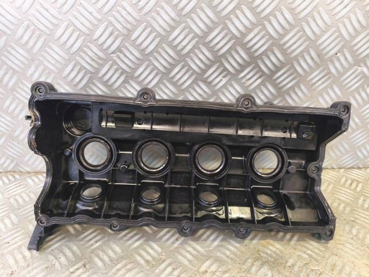 COUVERCLE DE SOUPAPES OPEL ASTRA J OPEL ZAFIRA B OPEL CORSA D 1.7 CDTI 8980011422