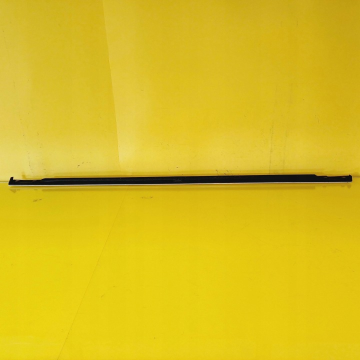 MOULURE RACLOIR DROIT ARRIÈRE VW PASSAT B5 LIFT NR193