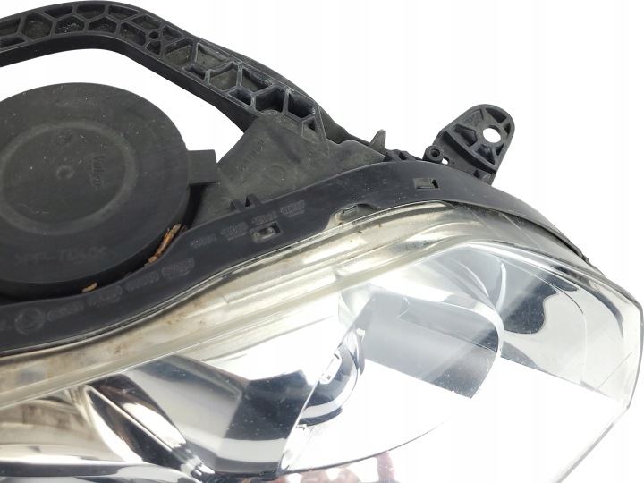 CITROEN C5 III LIFT X7 PHARE AVANT DROITE DIRECTIONNELLE BI-XENON LED 9674869880 EUROPE