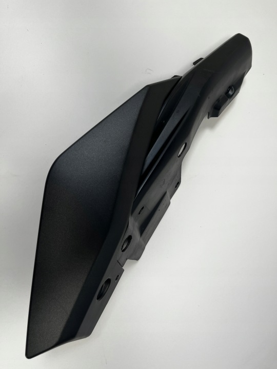 GAUCHE QUEUE PLASTIQUE DÉFLECTEUR D'AIR YAMAHA MT 09 2014+