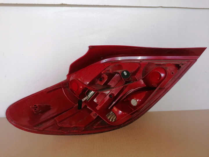 PHARE ARRIÈRE DROITE PEUGEOT 207 LIFT LED