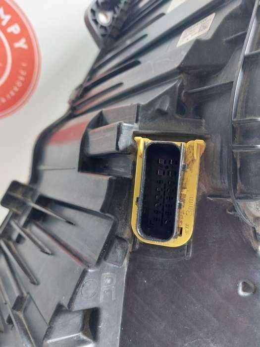 PHARE AVANT DROITE VOLVO FH5 LED EUROPE