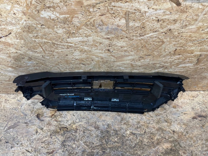SUZUKI VITARA III 3 LY LIFT 18-24 CALANDRE GRILLE INFÉRIEURE PARE-CHOCS AVANT