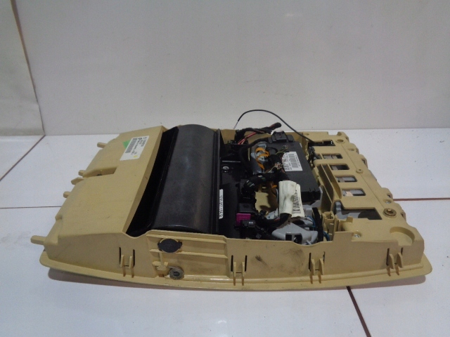 AMPOULE CABINE VW PHAETON 02-10 3D0907135B 3D0951171