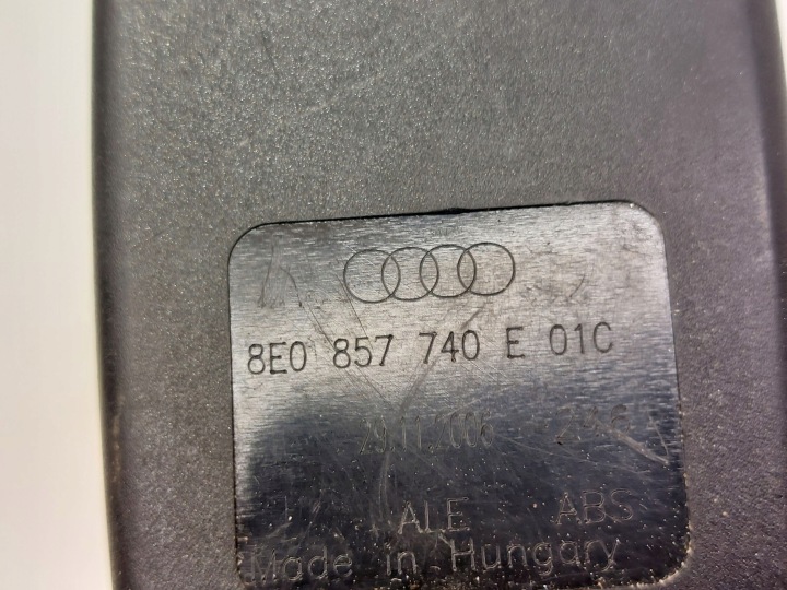 AUDI A4 S4 B7 8E 8H 2006 AGRAFE ARRIÈRE COURROIE SÉCURITÉ
