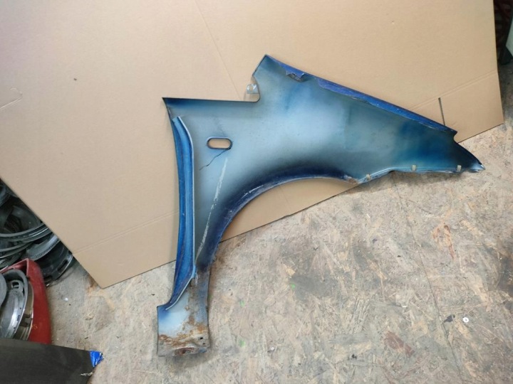 AILE GAUCHE AVANT FORD C-MAX DE 2007- 2010 PEINTURE D'USINE ORIGINAL