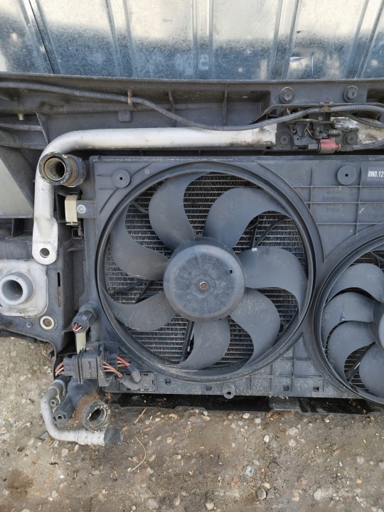 PANNEAU AVANT POUTRE RADIATEURS AUDI TT 8N R32 3.2 BHE MANUEL 1998-2006