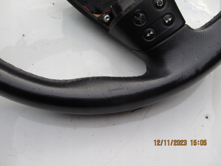 SEAT ALTEA-KIEROWNICA MULTIFONCTIONNELLE CUIR 5P0419091B