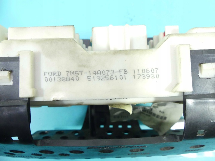 CONTRÔLEUR MODULE FUSIBLE FORD FOCUS MK2