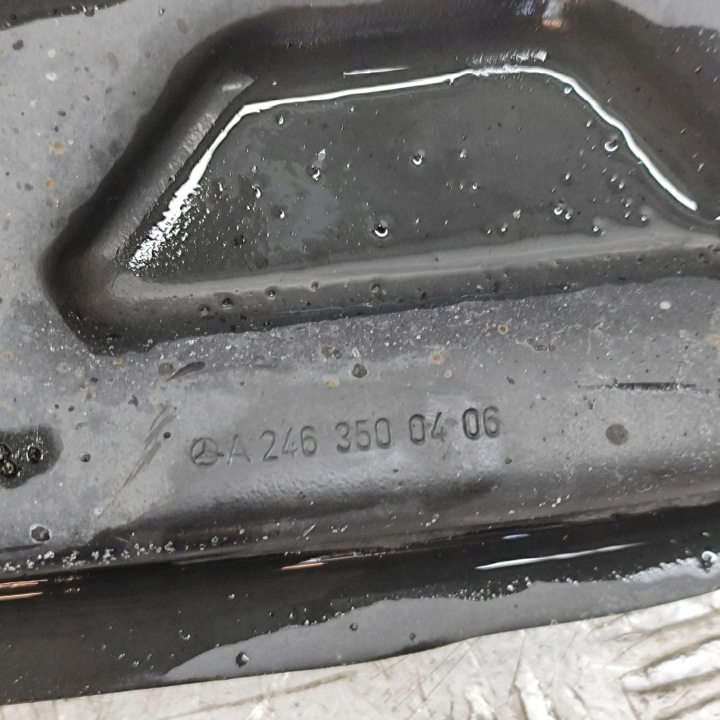 MERCEDES-BENZ CLA C117 X117 W117 2016 GAUCHE CÔTÉ SUPÉRIEUR BRAS DE SUSPENSION ARRIÈRE