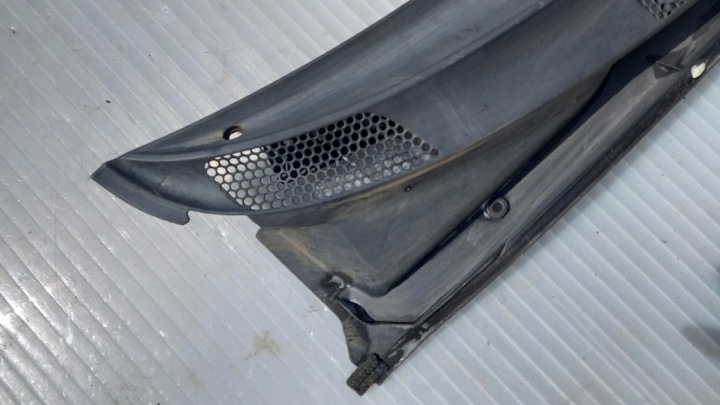 DOUBLURE DE PASSAGE DE ROUE TOYOTA YARIS I 1.4 D4D 04R 55782-52030