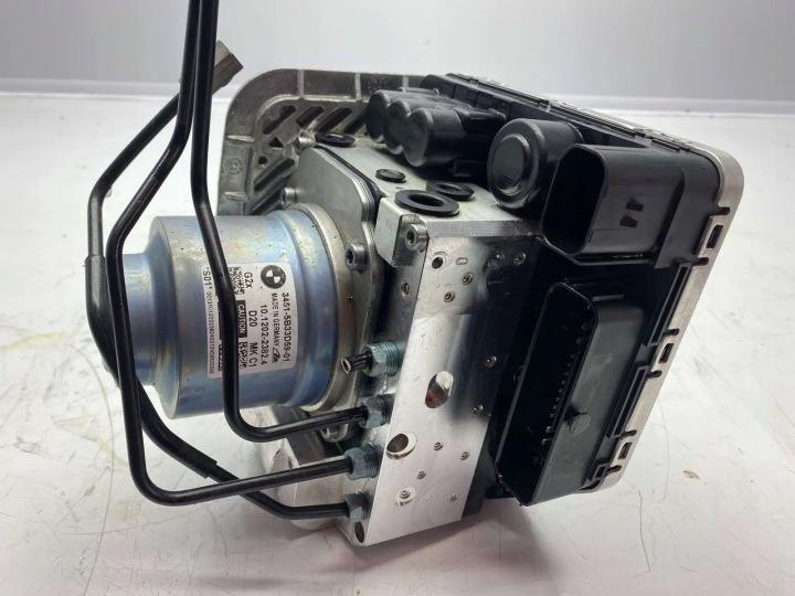 BMW I4 POMPE ABS EDRIVE35 MOTEUR ÉLECTRIQUE 210KW (286 HP) 34515B33D59