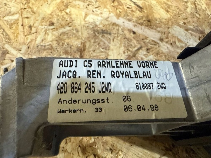 AUDI A6 S6 C5 4B 1998 MILIEU ACCOUDOIR TUNNELS CENTRAL