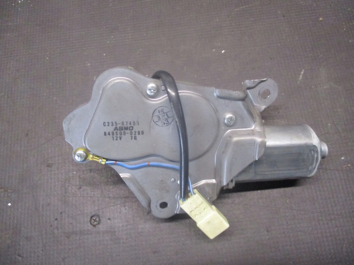 PETIT MOTEUR ESSUIE-GLACES ARRIÈRE C235-67450 MAZDA 5 05-10R.