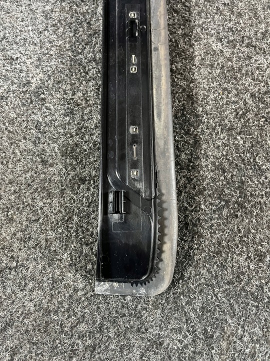 BMW E39 PROTECTION MOULURE SEUIL SEUIL DROITE AVANT AVANT 8159932 8178118