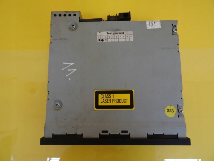 CHANGEUR DISQUES CD AUDI A3 8P AUDI CD CHANGER 8E0035111D NR26
