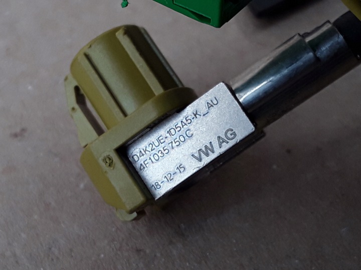 PRISE USB TRANSMISSION FAISCEAU DE CÂBLES SKODA FABIA III 6V 2016 5Q0035726C 5Q0035724