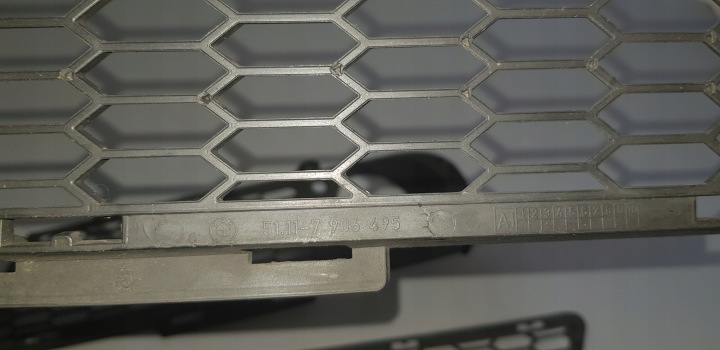 BMW E90 E91 GRILLE PARE-CHOCS CENTRALE LATÉRALE AVANT KIT 51117906494