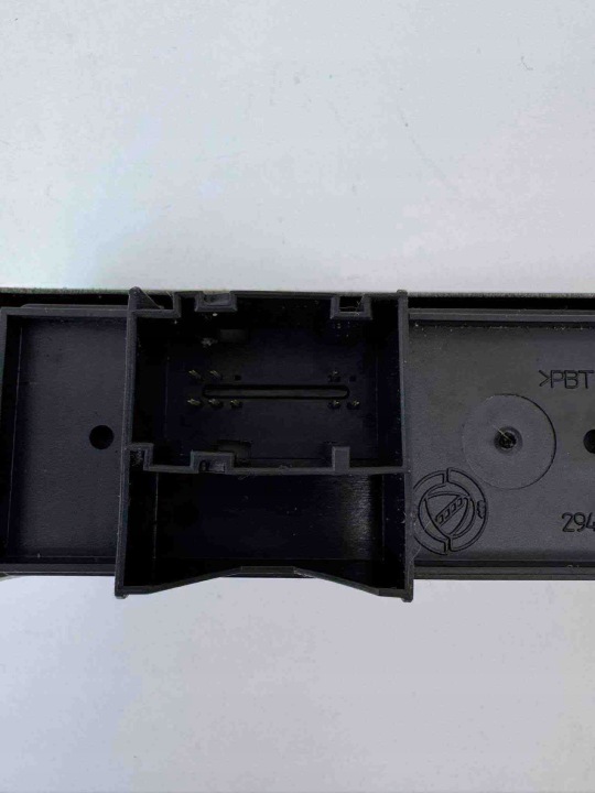 COMMUTATEUR PANNEAU ANTIBUÉE FIAT CROMA II