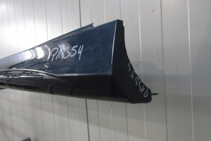 MOULURE SEUIL GAUCHE MERCEDES A 177 AMG 45 4.5 18-
