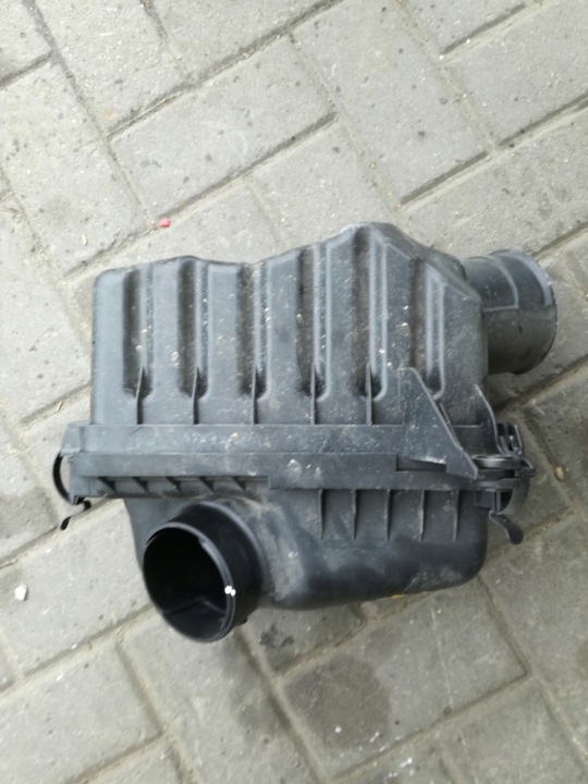 HYUNDAI TUCSON I 2004 -10 ANNÉE 2.0B ADMISSION AIR CHÂSSIS FILTRE TUYAU