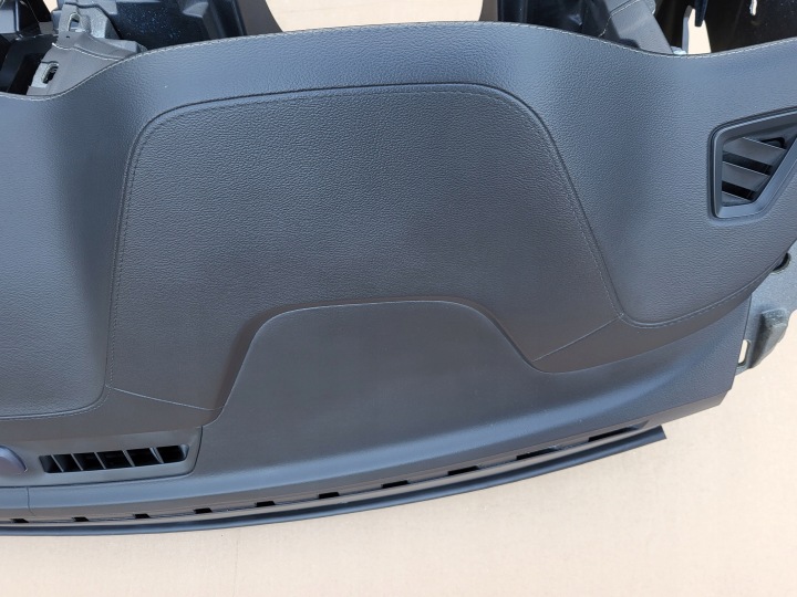 TABLEAU DE BORD CONSOLE COCKPIT VOLVO XC60 II 2 ORIGINAL EUROPE