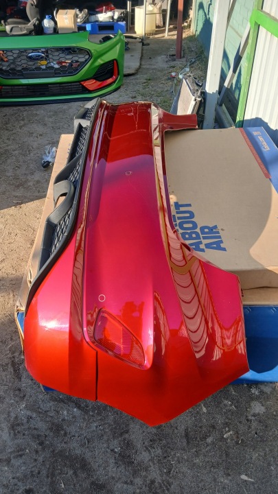FORD FIESTA MK8 ST-LINE 17- PARE-CHOCS ARRIÈRE ARRIÈRE 4X PDC COULEUR RUBY RED