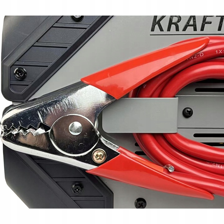 CHARGEUR INWERTOROWY AKUMULATOROWY AVEC ROZRUCHEM 220A 12/24V CHARGEUR 85A