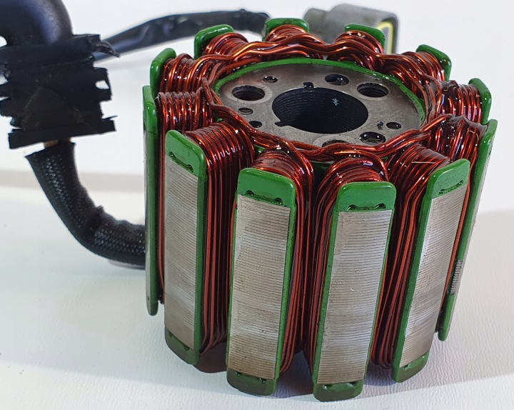ALTERNATEUR STATOR CHÂSSIS YAMAHA FZ1 FZ8 FAZER 06-15R R1 RN12 2D1814101000