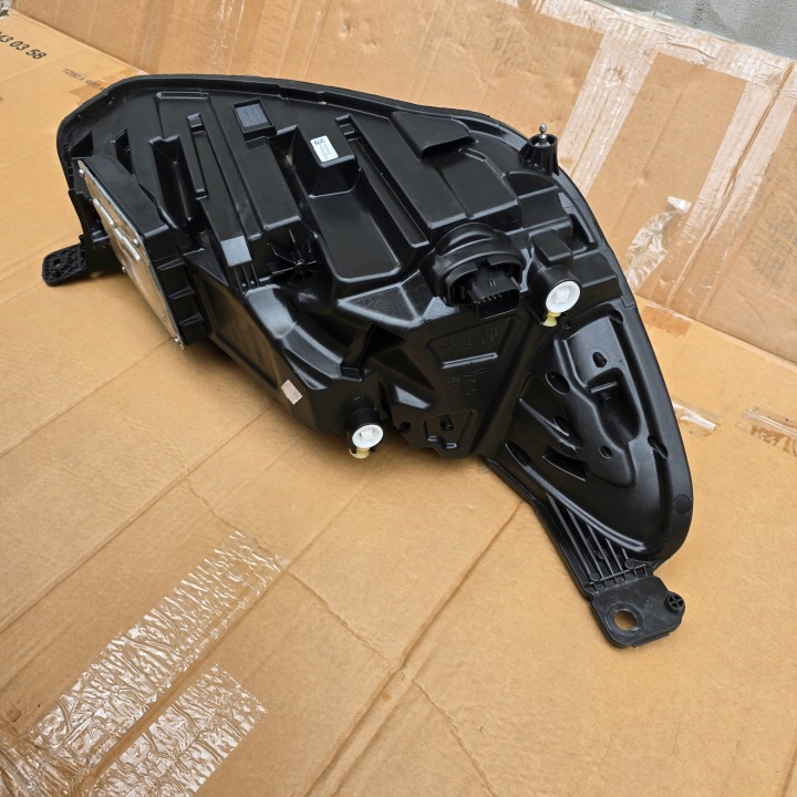 FORD FOCUS MK4 IV ST COMPLET LED GAUCHE PHARE AVANT GAUCHE AVANT EUROPE