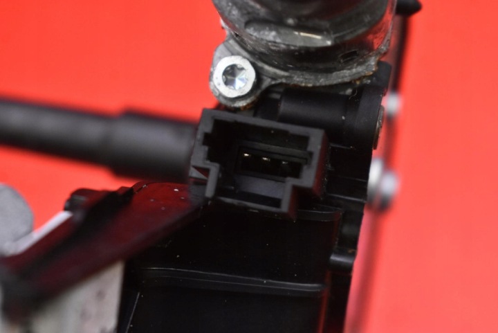 PETIT MOTEUR ESSUIE-GLACES ARRIÈRE 9677680580 PEUGEOT 308 2 II T9 13-17