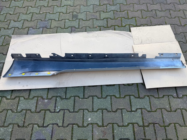 BMW E92 E93 MODULE DROITE MOULURE SEUIL 5177 8041198 GIELDA