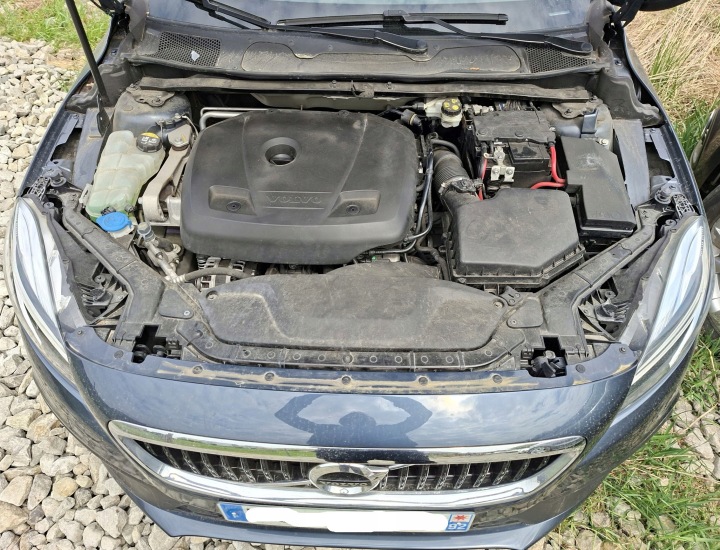 PARE-CHOCS 4XPDC CALANDRE GRILLE FAISCEAU DE CÂBLES VOLVO V40 II CROSS COUNTRY CC LIFT 723-16