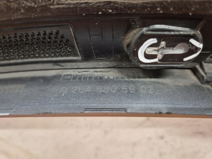 MERCEDES GLC AMG MOULURE SUR AILE GAUCHE ARRIÈRE W254