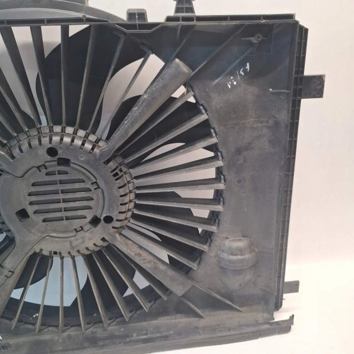 VENTILATEUR RADIATEUR MERCEDES-BENZ C (W204) A2045000323 33513485 2.1L 125KW