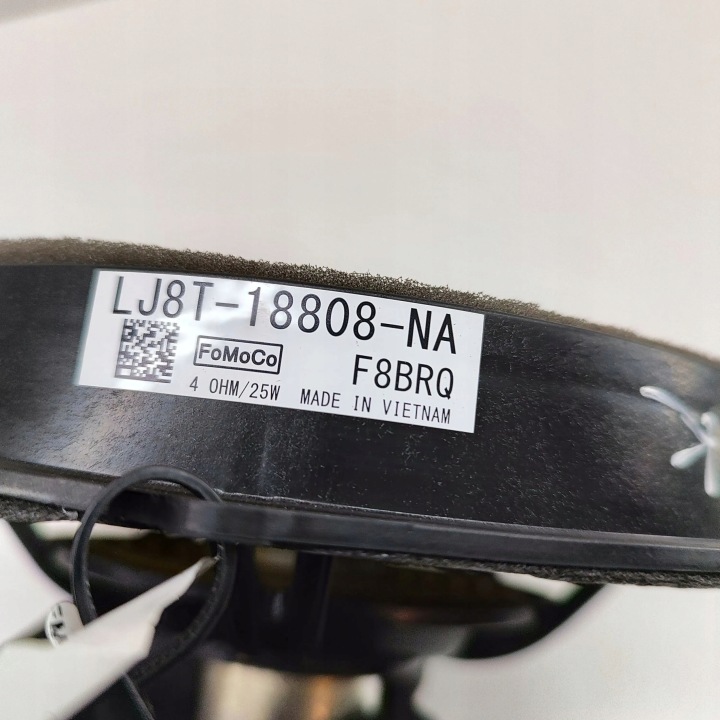 FORD MUSTANG MACH-E 2022 GAUCHE CÔTÉ HAUT-PARLEUR PORTES AVANT