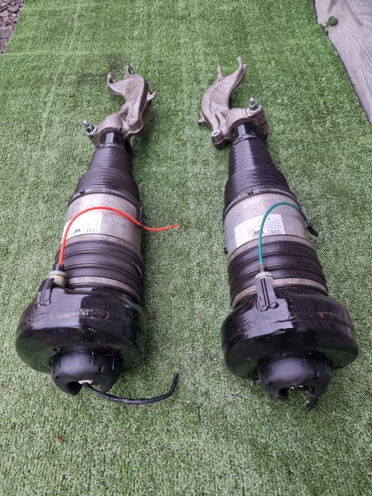 AUDI Q7 4M AMORTISSEUR PNEUMATIQUE GAUCHE AVANT 4M0616039AC