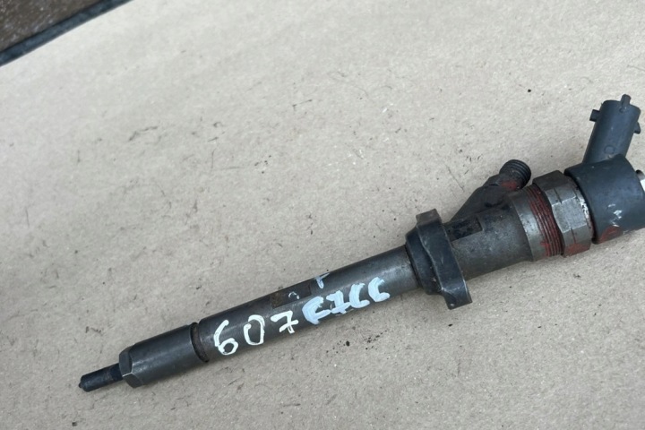 INJECTEUR PEUGEOT 607 (9D, 9U) 9637277980 2003