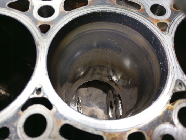 2020 SEAT LEON (5F) BLOC MOTEUR 04L023C