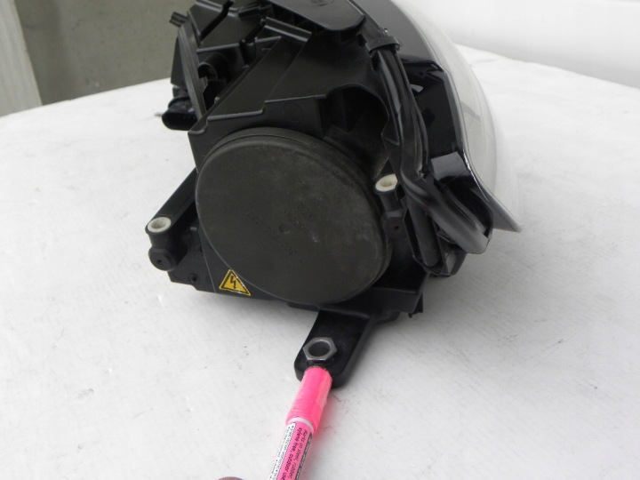 VOLKSWAGEN PASSAT CC LIFT PHARE AVANT 3C8941752