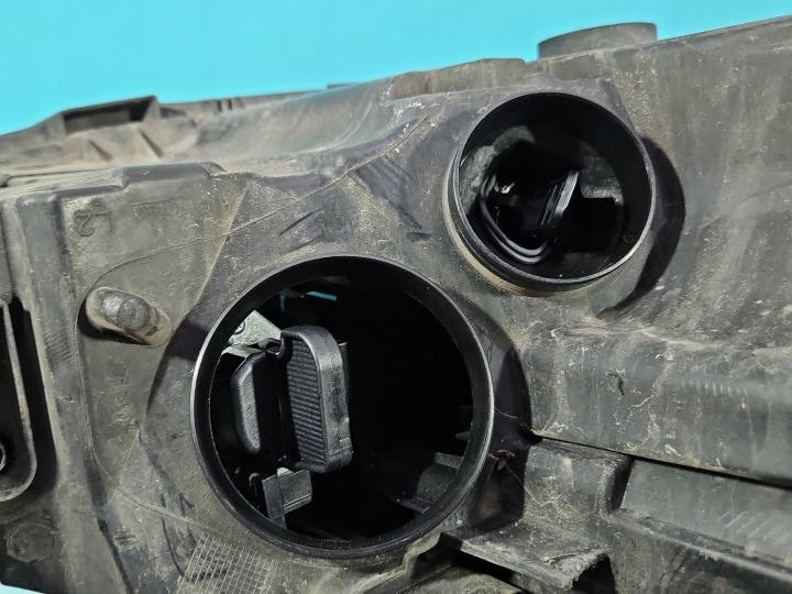 PROJECTEUR GAUCHE PHARE AVANT VW GOLF VII EUROPE 5G1941005