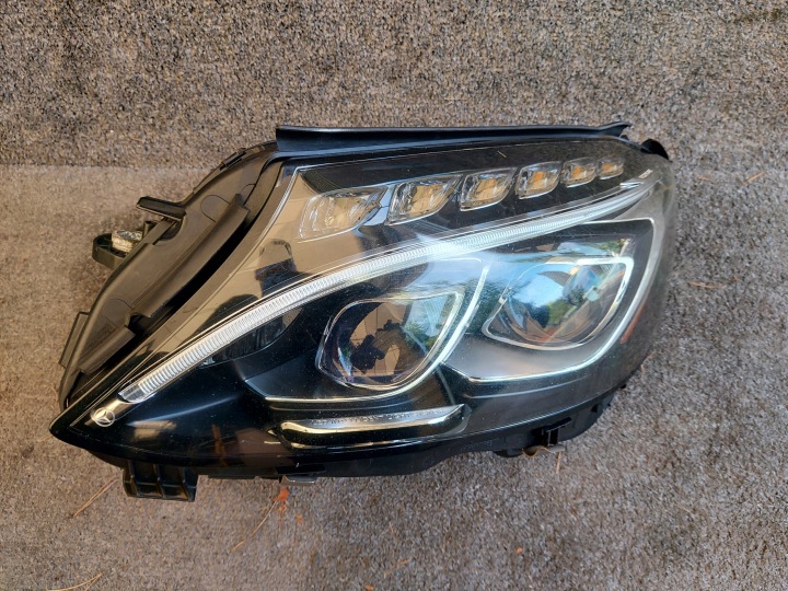 MERCEDES W205 PHARE GAUCHE USA A2059069701 POUCES PARFAITE
