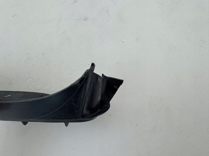 MERCEDES E-KLASA W213 16R- GRILLE CALANDRE ÉCHAPPEMENT GAUCHE ARRIÈRE A2138853100
