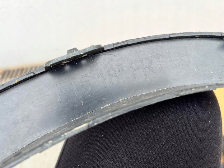 MOULURE SUR AILE GAUCHE AVANT GAUCHE BMW X5 F15 ORDINAIRE 7294373